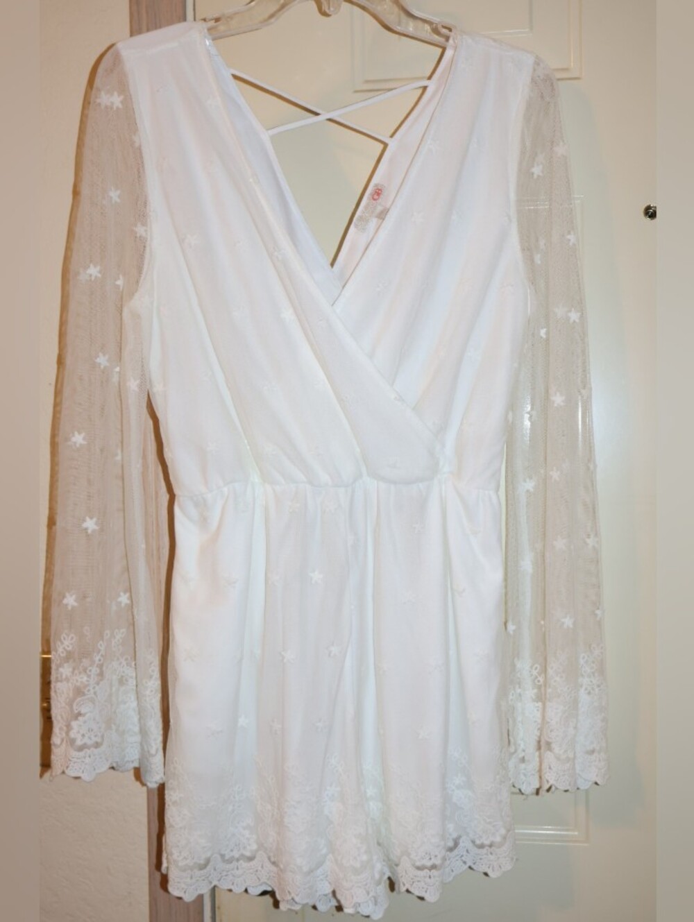 Gianni Bini White Lace Star Embroidered Long Bell-Sleeve Romper.